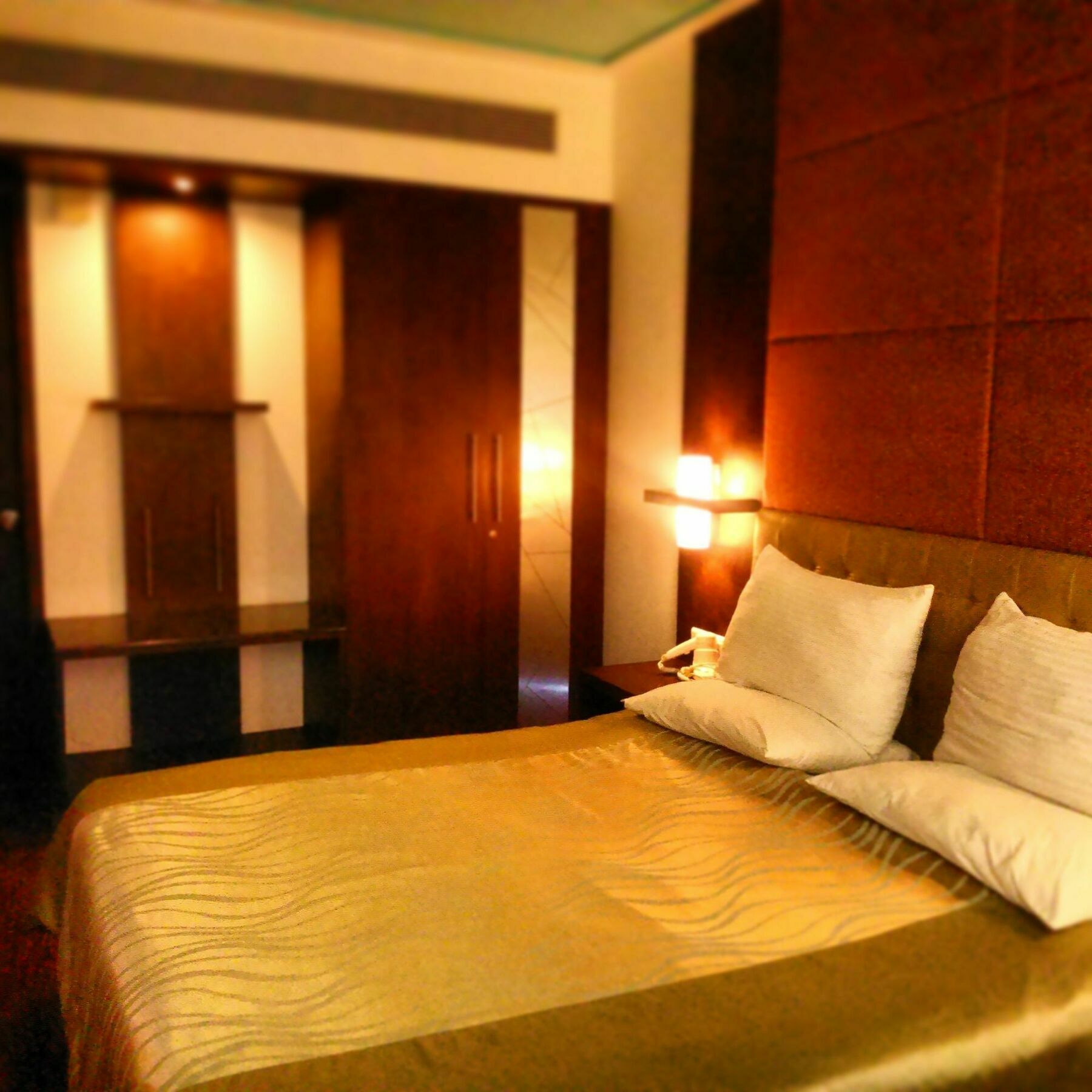 The Verda Saffron Hotel Mangalore Esterno foto